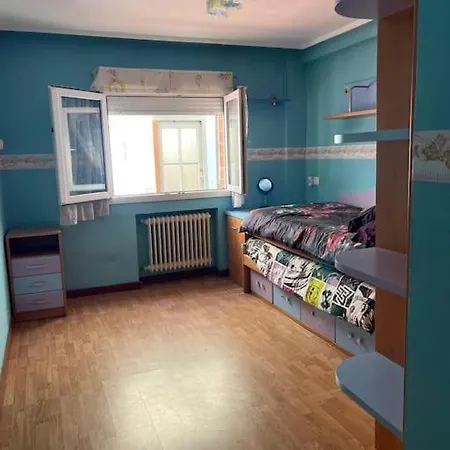 Lejlighed Peris Gijón